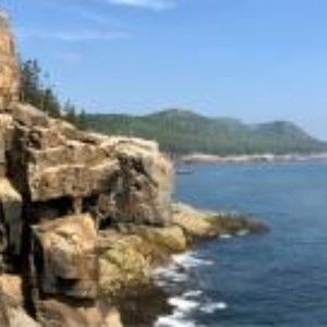 Meet your Posher, Claudia